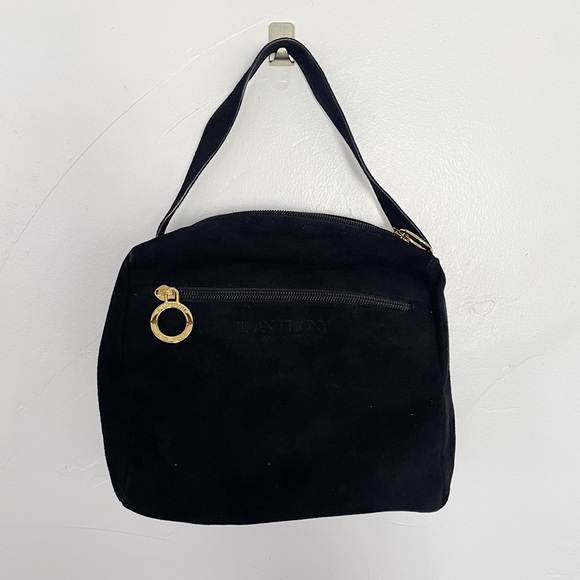 T. ANTHONY Ltd || Vintage Black Velvet Hand Bag - Picture 2 of 6